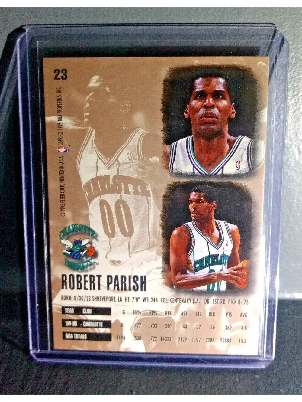 1995-96 Robert Parish Fleer Ultra #23 Basketball Card